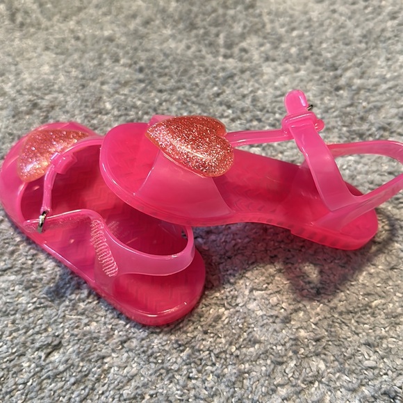 NWOT Toddler Girl size 6 Pink heart jelly Sandal - Picture 4 of 6